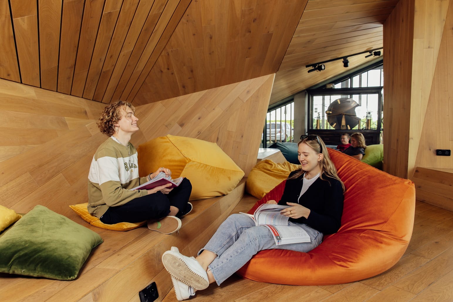 Otwieranie drzwi do międzynarodowej kariery naukowej dzięki stypendiom w Akademeia High School