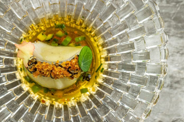 copy_edward-trzeciakiewicz_wariacja-na-temat-pieroga-ruskiego_2-jpg